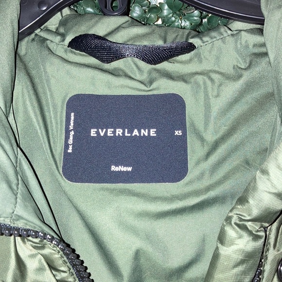 Everlane puffer coat - Picture 6 of 16